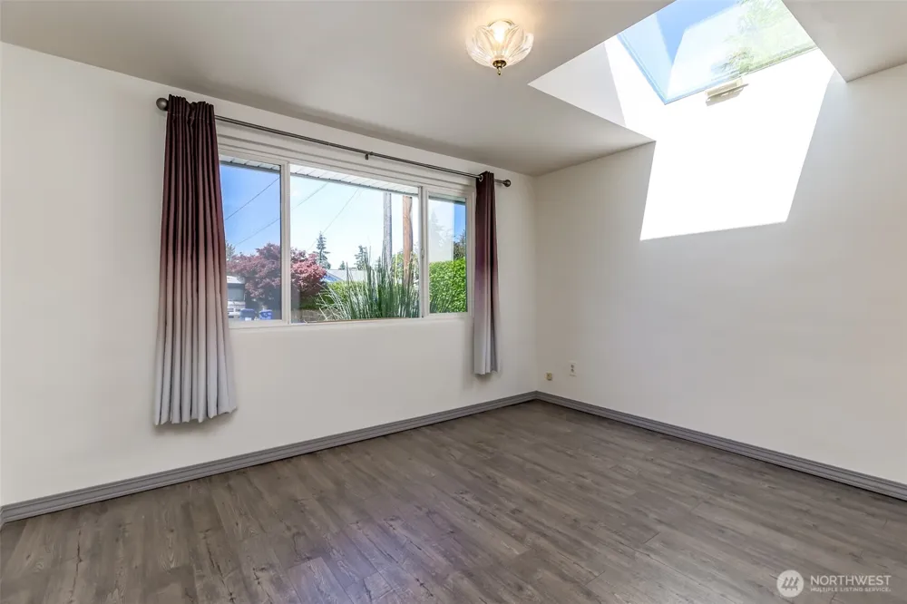16016 12th Avenue SW Burien, WA 98166