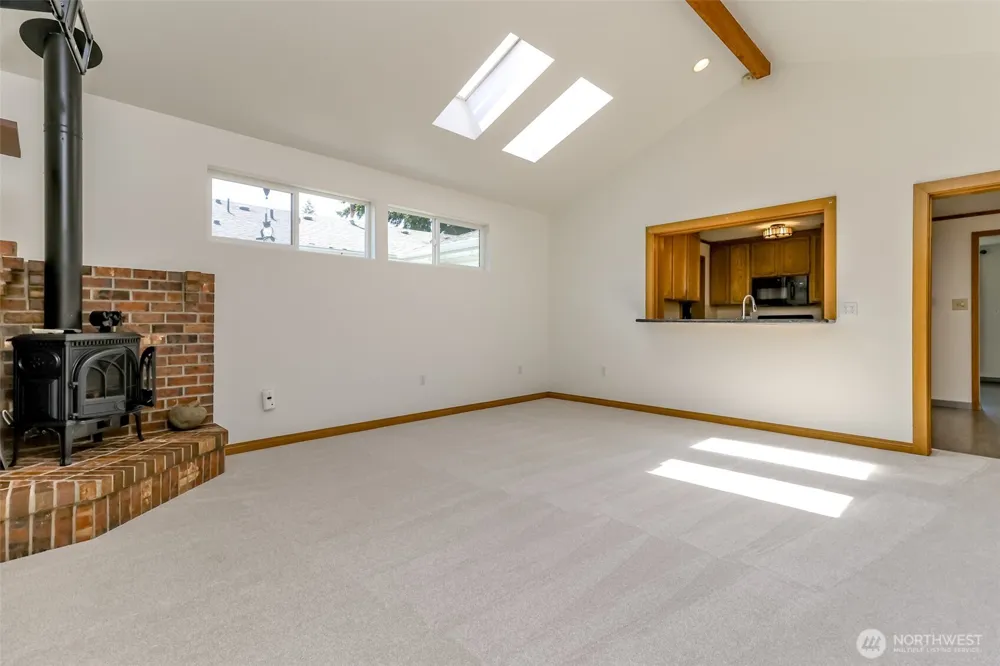 16016 12th Avenue SW Burien, WA 98166