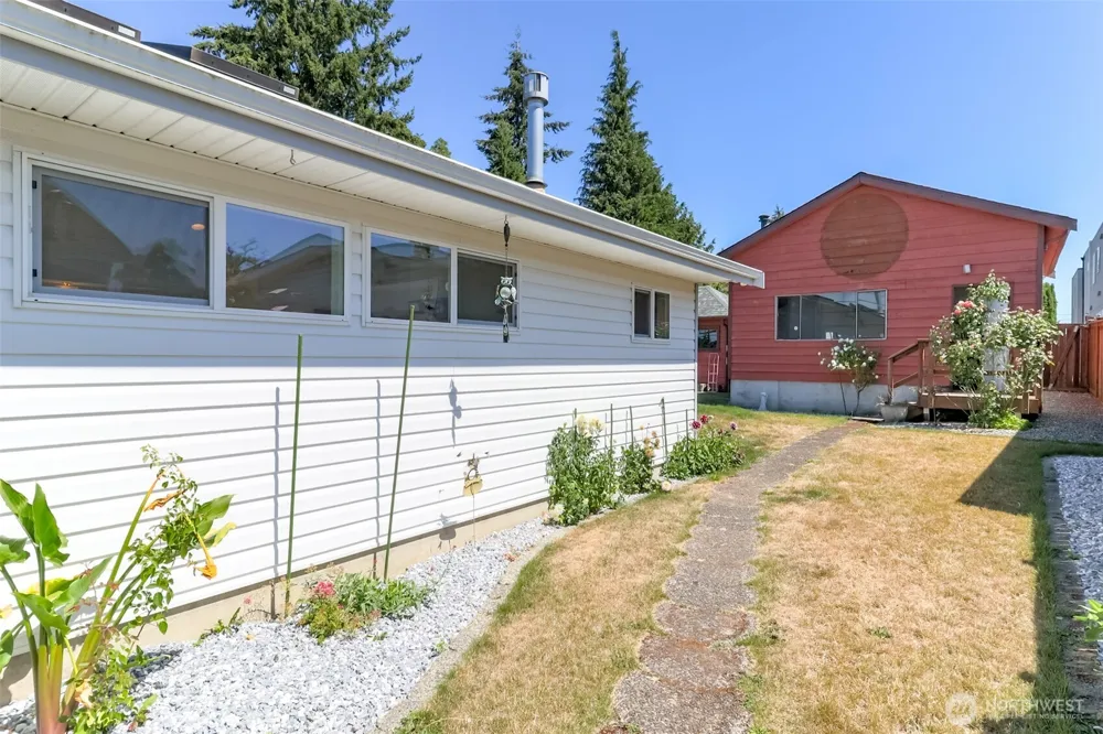 16016 12th Avenue SW Burien, WA 98166