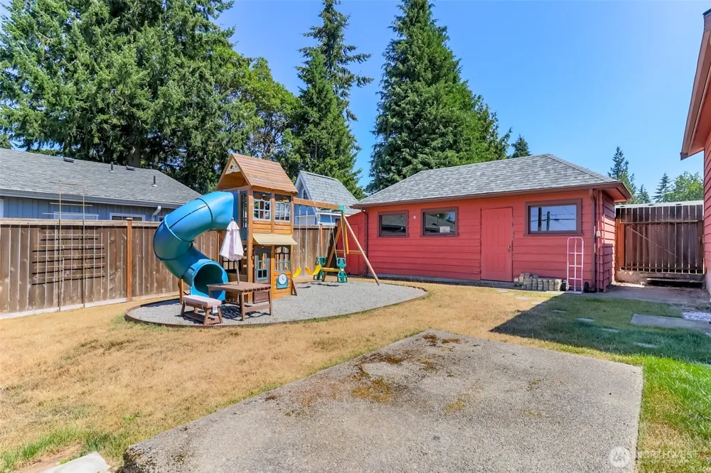16016 12th Avenue SW Burien, WA 98166