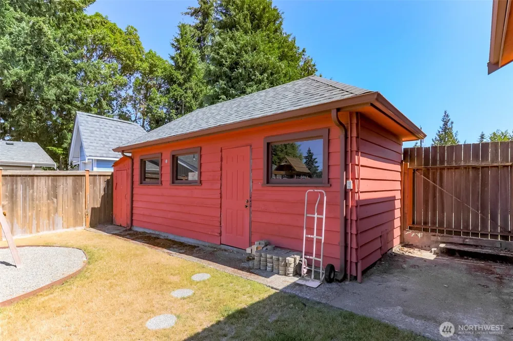 16016 12th Avenue SW Burien, WA 98166