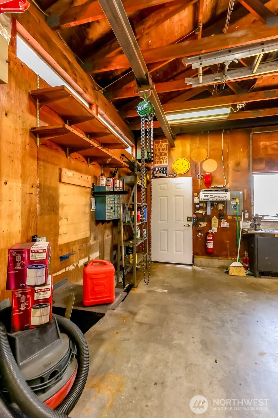 16016 12th Avenue SW Burien, WA 98166