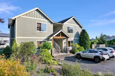 2173 Sunnybrook Lane #102