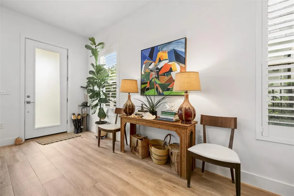 523 W PRINCETON STREET Orlando, FL 32804
