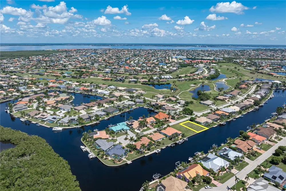 3936 LA COSTA ISLAND COURT Punta Gorda, FL 33950