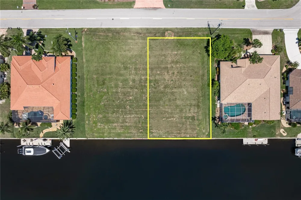 3936 LA COSTA ISLAND COURT Punta Gorda, FL 33950