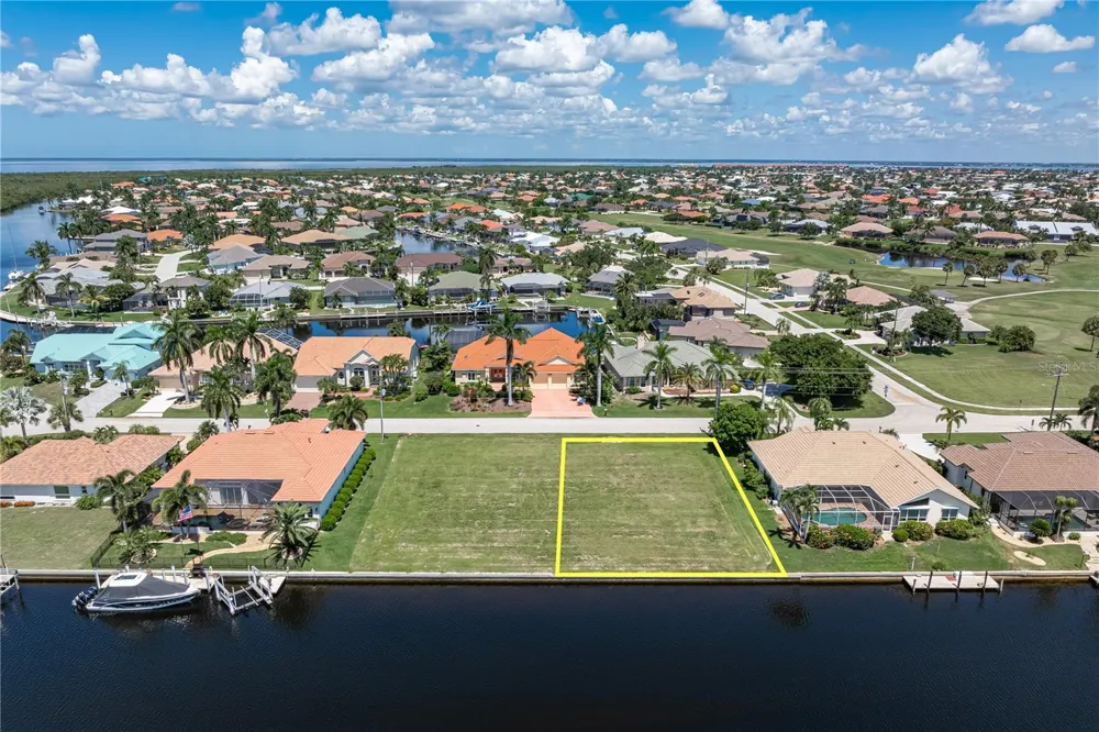 3936 LA COSTA ISLAND COURT Punta Gorda, FL 33950