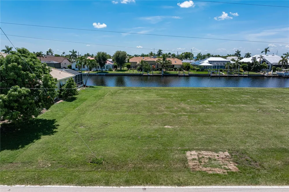 3936 LA COSTA ISLAND COURT Punta Gorda, FL 33950