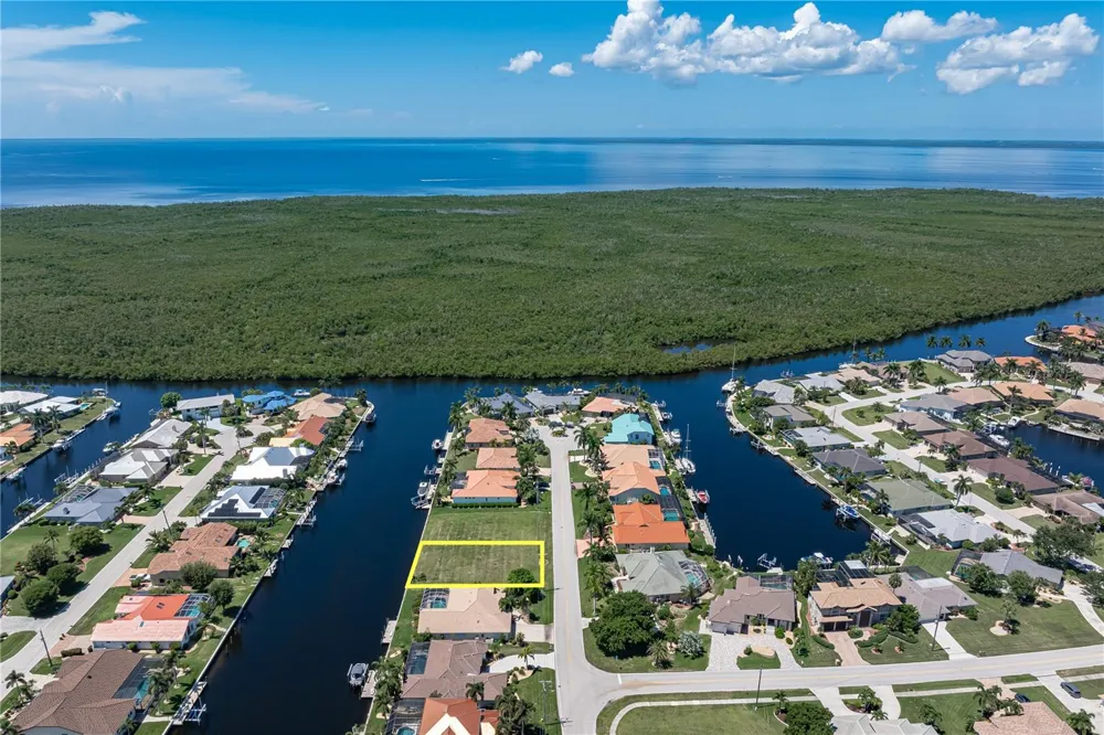3936 LA COSTA ISLAND COURT Punta Gorda, FL 33950