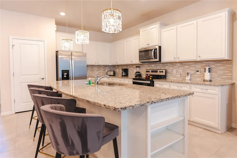 2123 LELANI CIRCLE Davenport, FL 33897