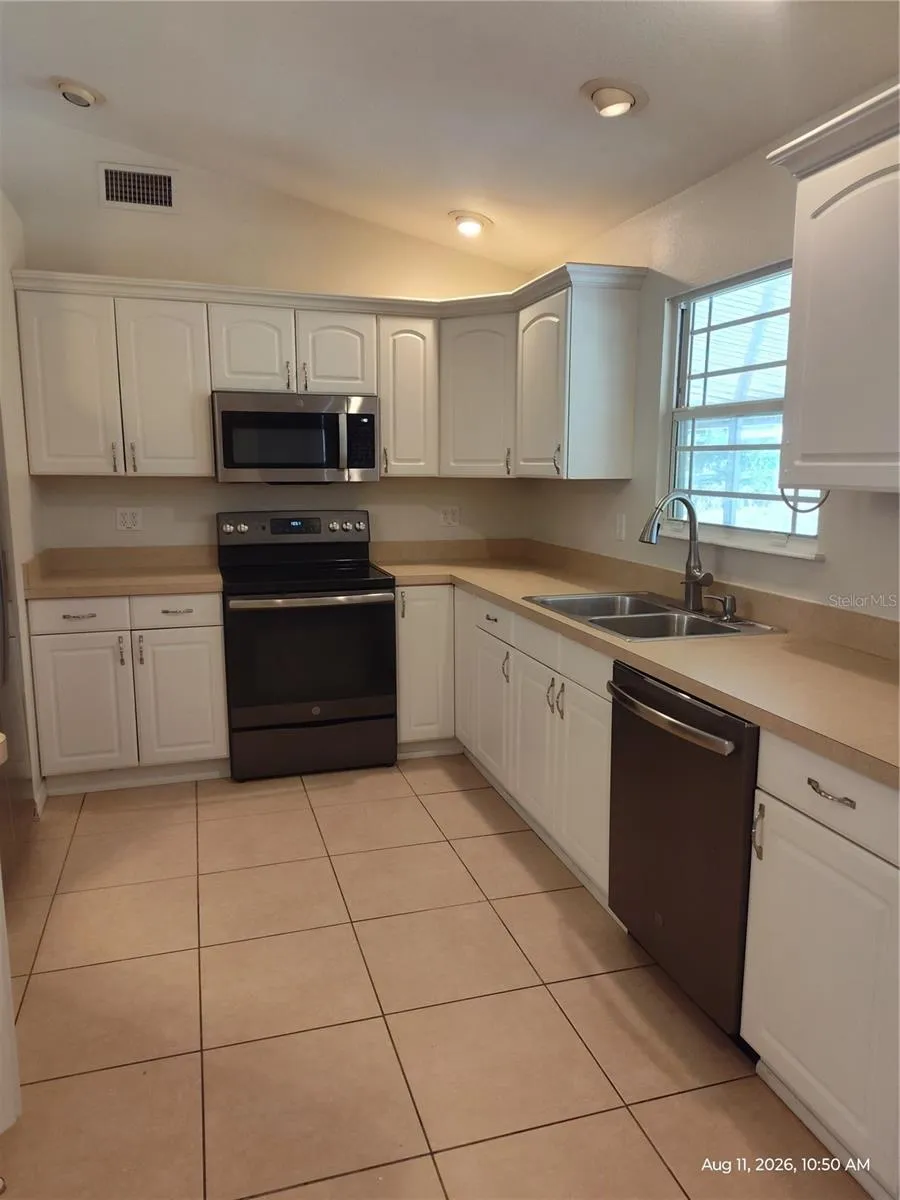 14165 SW 20TH PLACE ocala, FL 34473
