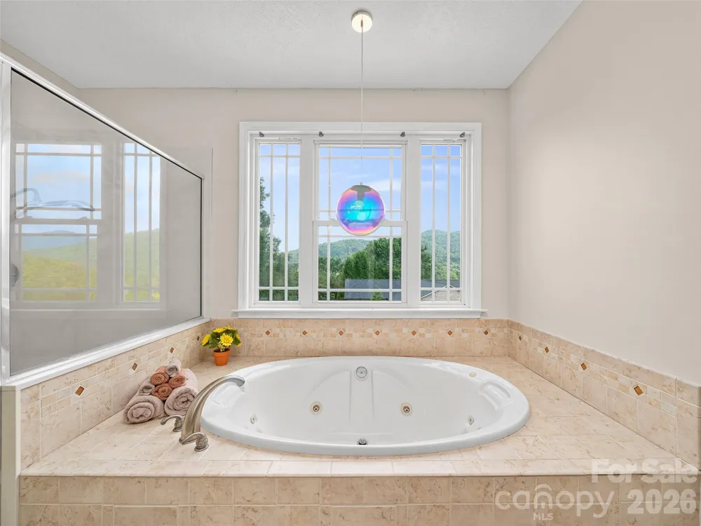 119 Horseshoe Trail Barnardsville, NC 28709