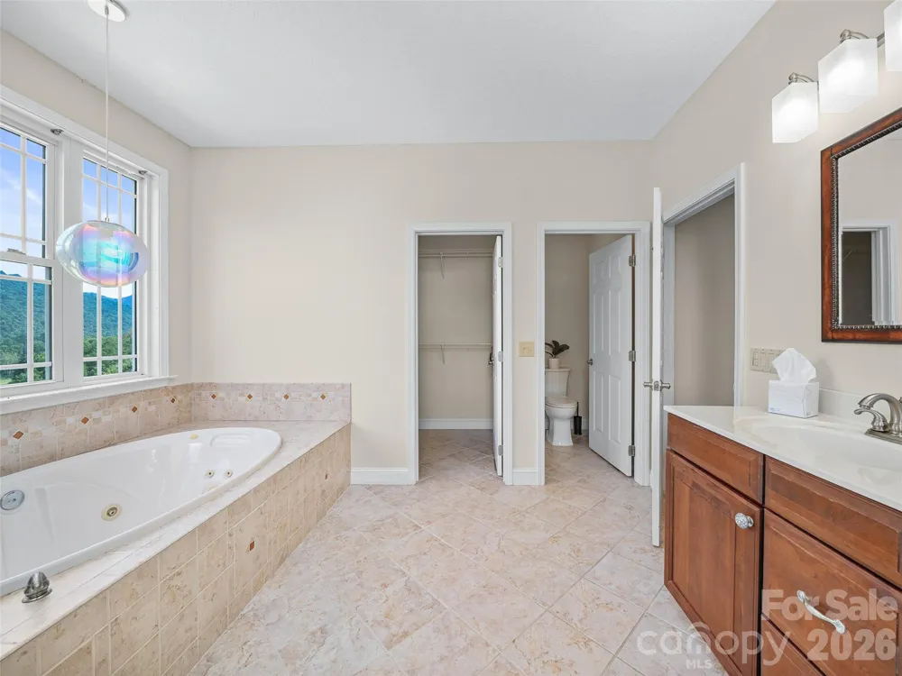 119 Horseshoe Trail Barnardsville, NC 28709