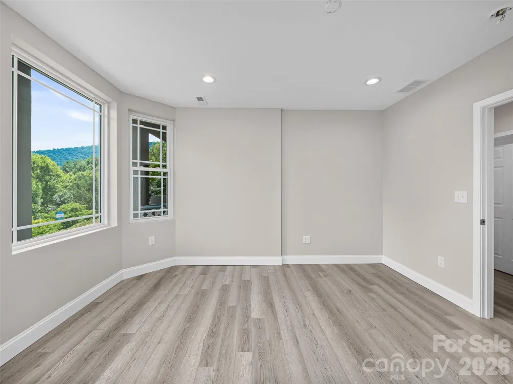 119 Horseshoe Trail Barnardsville, NC 28709