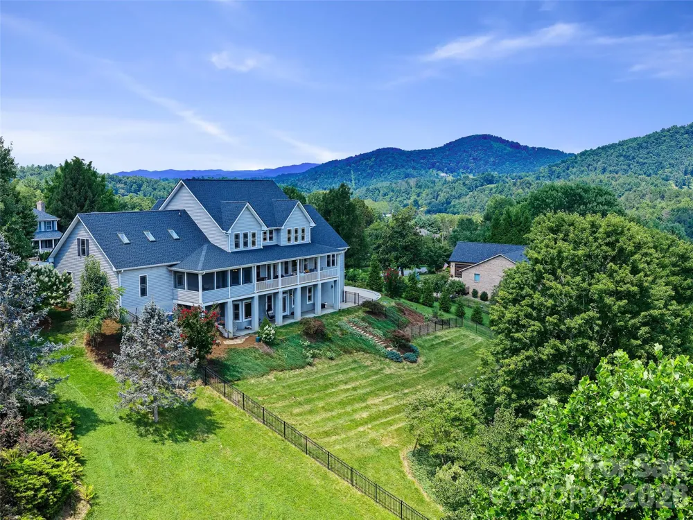119 Horseshoe Trail Barnardsville, NC 28709