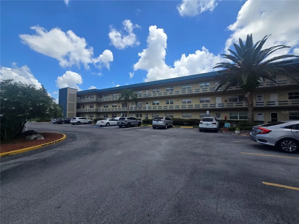 5750 80TH STREET #B206 St Petersburg, FL 33709