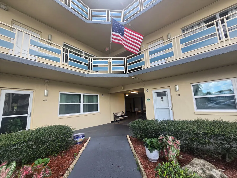 5750 80TH STREET #B206 St Petersburg, FL 33709