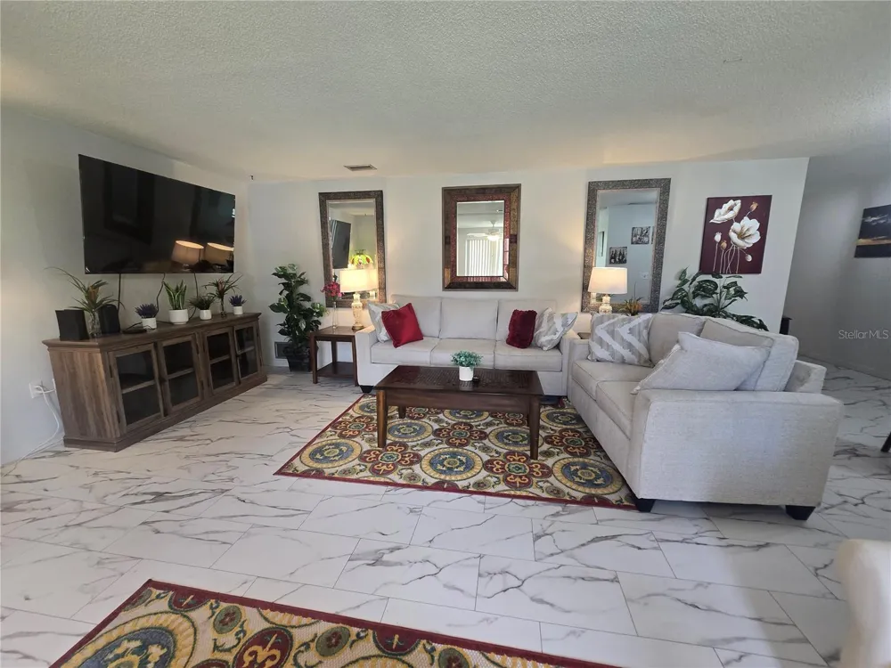 5750 80TH STREET #B206 St Petersburg, FL 33709