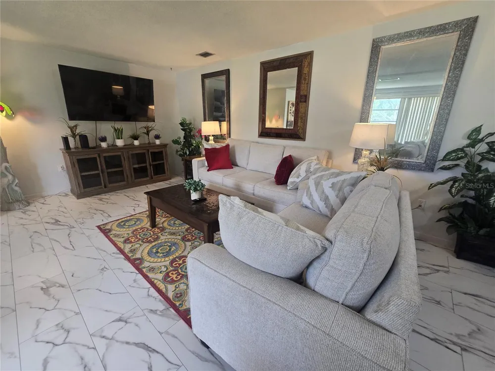 5750 80TH STREET #B206 St Petersburg, FL 33709