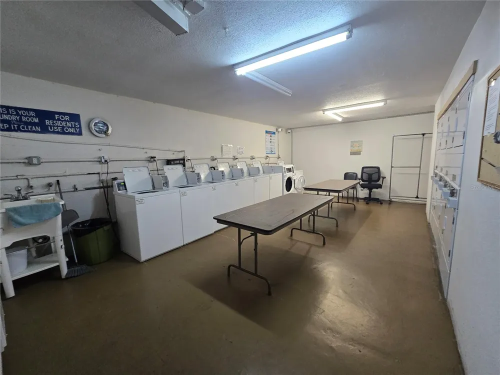 5750 80TH STREET #B206 St Petersburg, FL 33709