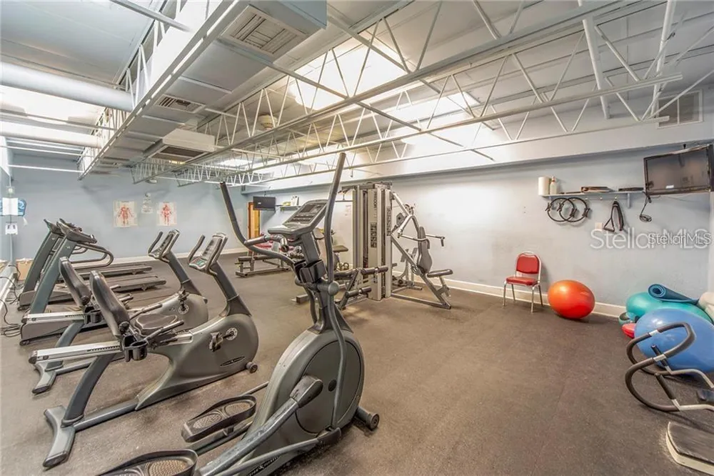 5750 80TH STREET #B206 St Petersburg, FL 33709