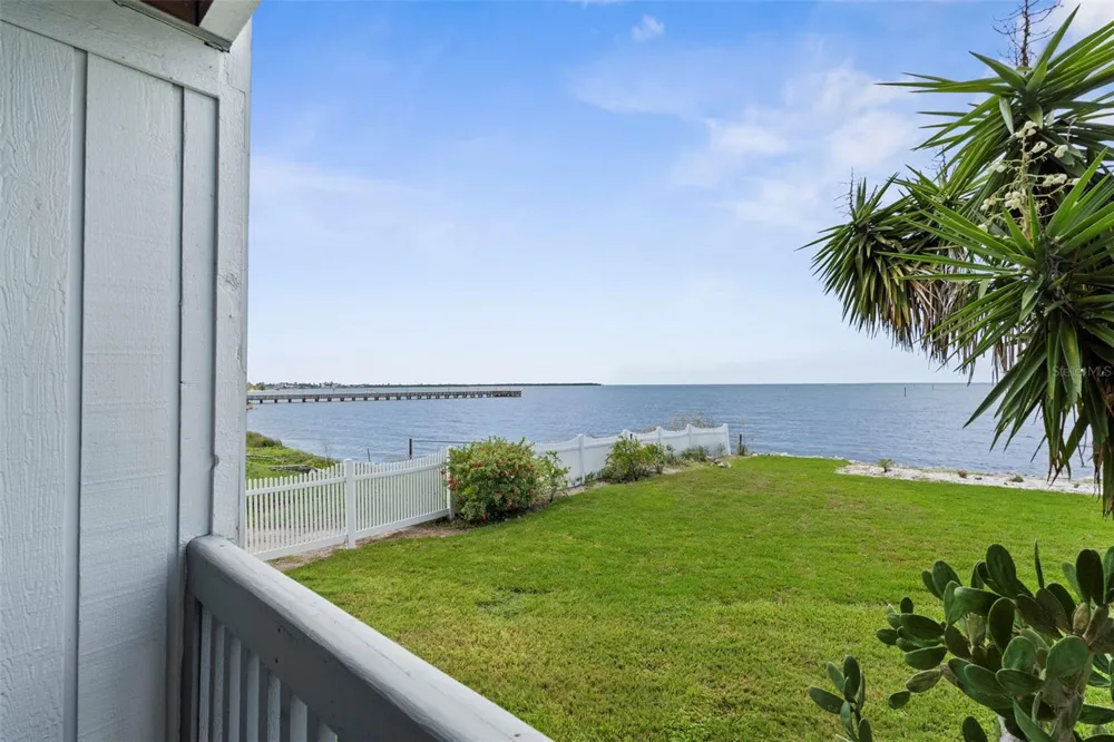 800 BAHIA DEL SOL DRIVE #A Ruskin, FL 33570