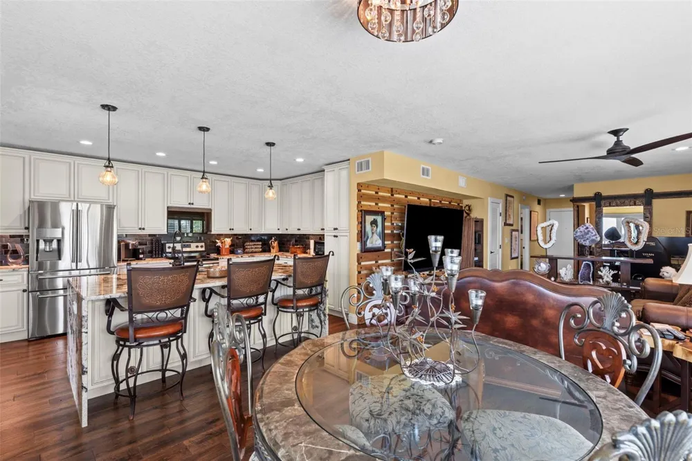 800 BAHIA DEL SOL DRIVE #A Ruskin, FL 33570
