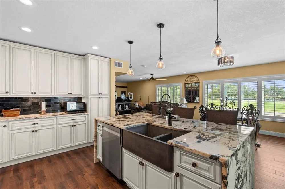 800 BAHIA DEL SOL DRIVE #A Ruskin, FL 33570