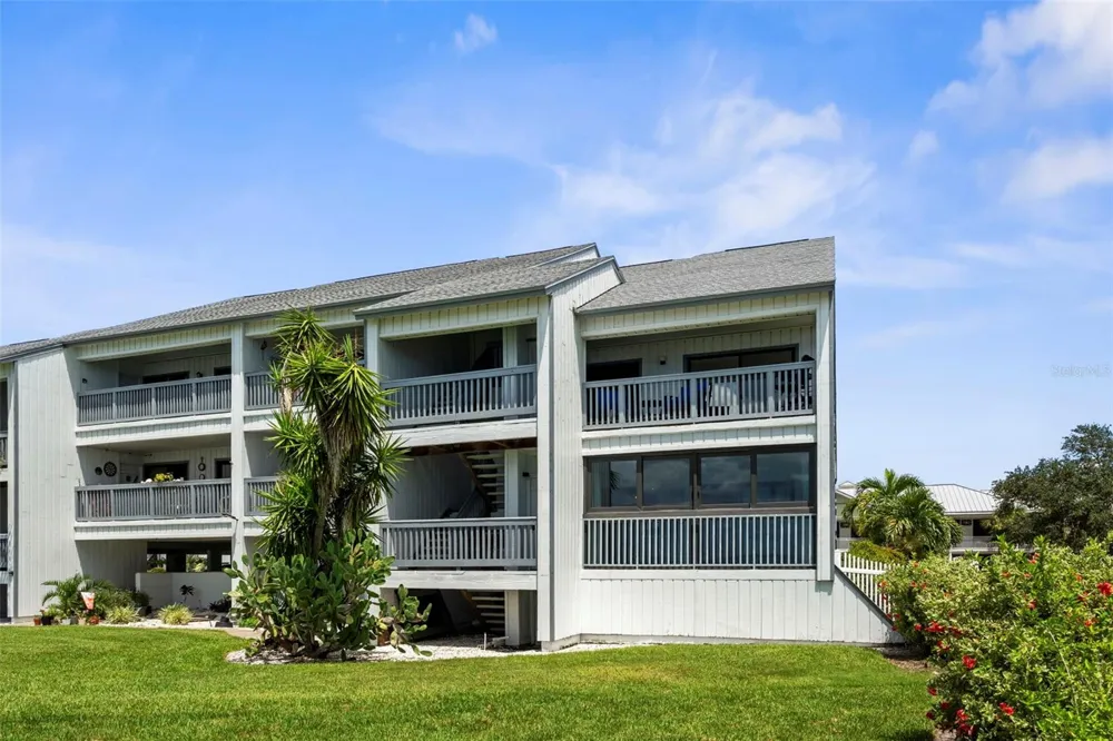 800 BAHIA DEL SOL DRIVE #A Ruskin, FL 33570