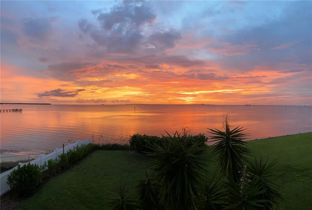 800 BAHIA DEL SOL DRIVE #A Ruskin, FL 33570
