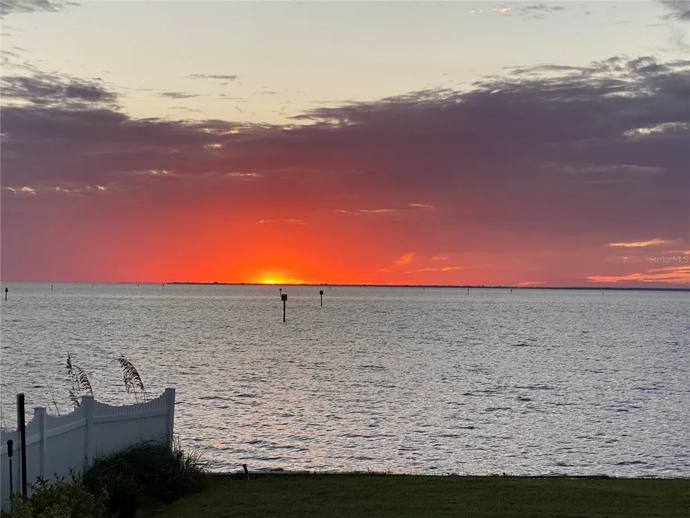 800 BAHIA DEL SOL DRIVE #A Ruskin, FL 33570
