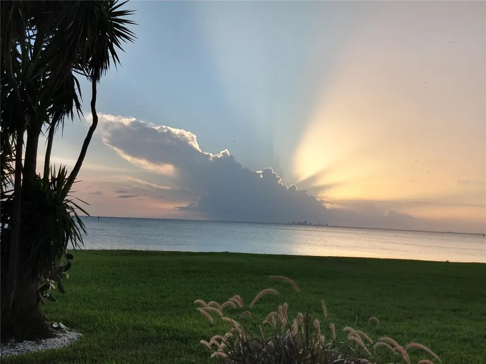 800 BAHIA DEL SOL DRIVE #A Ruskin, FL 33570