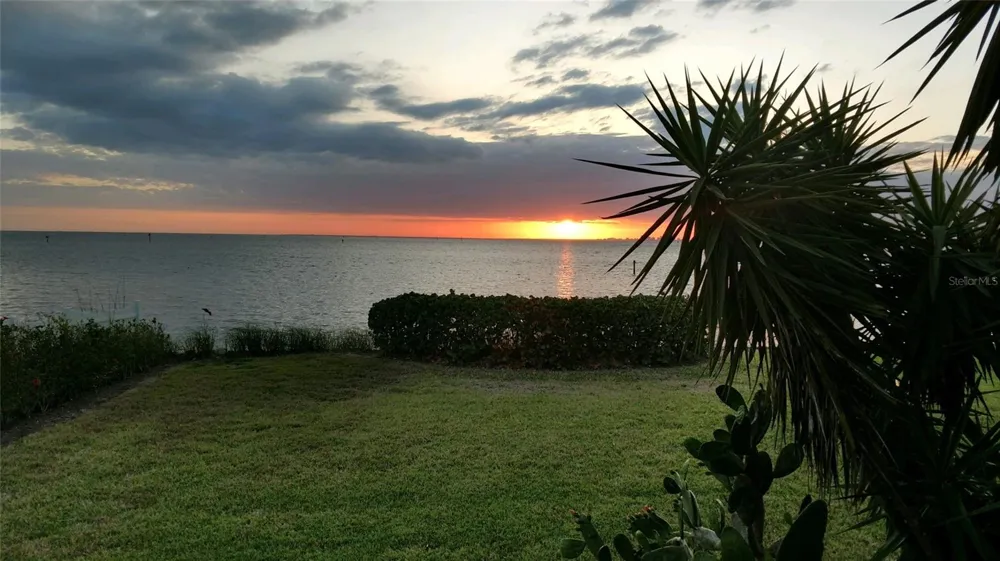 800 BAHIA DEL SOL DRIVE #A Ruskin, FL 33570
