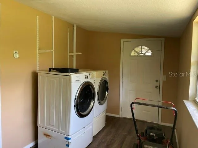 106 E ROSEHILL AVENUE Deland, FL 32724