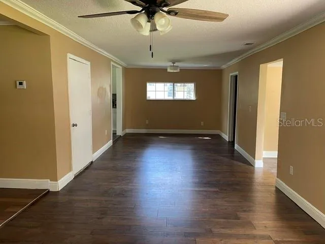 106 E ROSEHILL AVENUE Deland, FL 32724
