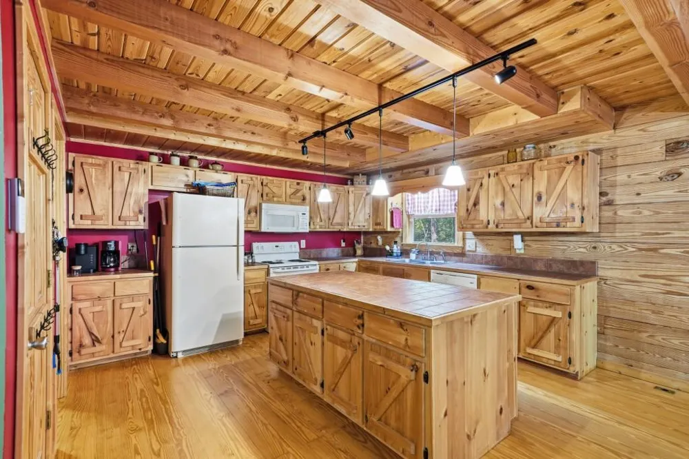 114 Rockingham Way Ellijay, GA 30540