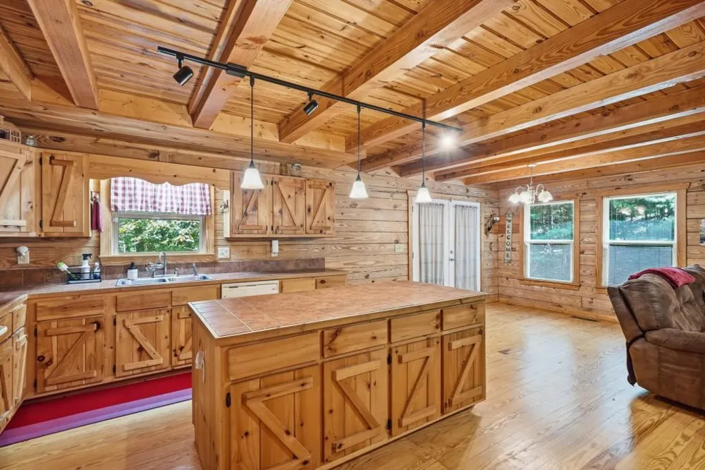 114 Rockingham Way Ellijay, GA 30540