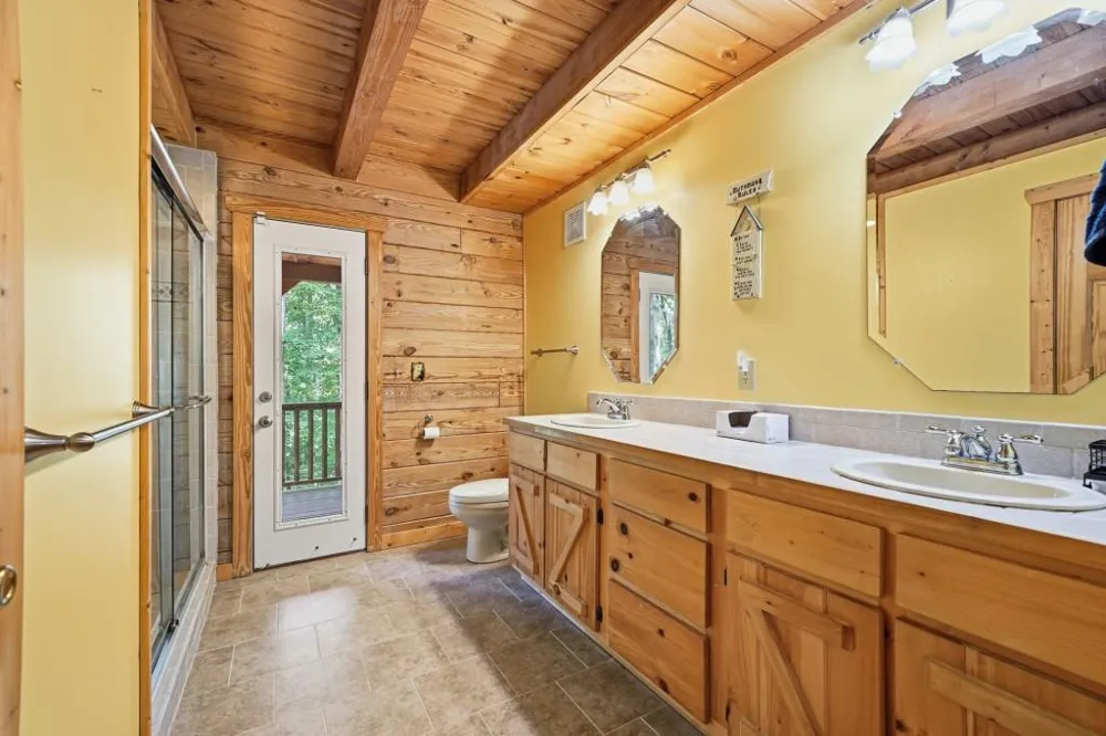 114 Rockingham Way Ellijay, GA 30540