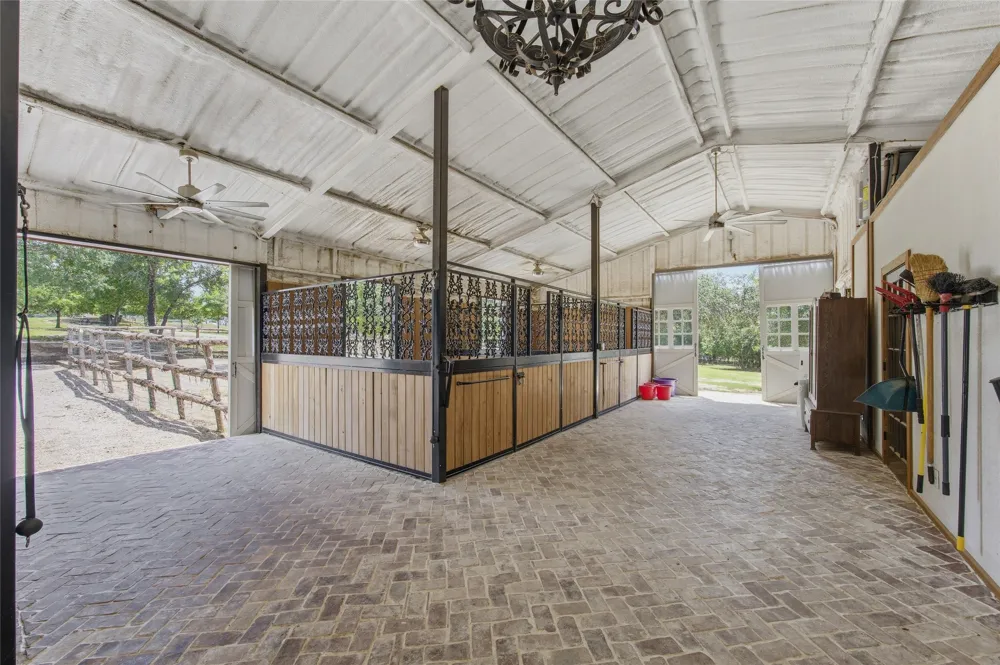 501 Upper Denton Road Weatherford, TX 76087