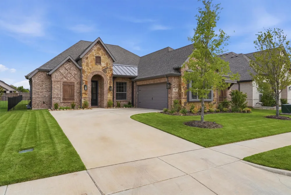 313 Bowrider Lane Granbury, TX 76049