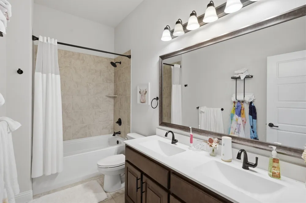 313 Bowrider Lane Granbury, TX 76049