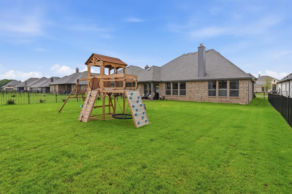 313 Bowrider Lane Granbury, TX 76049