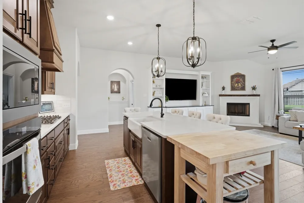 313 Bowrider Lane Granbury, TX 76049