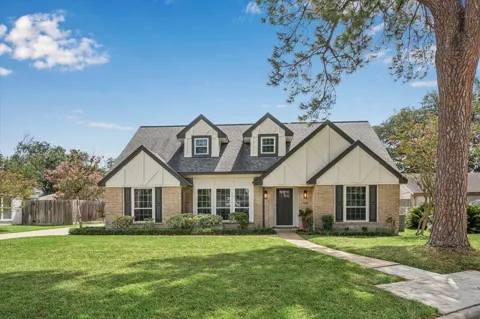 2706 Bernadette Lane