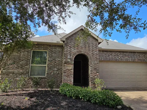 8206 Summer Lake Pass Lane