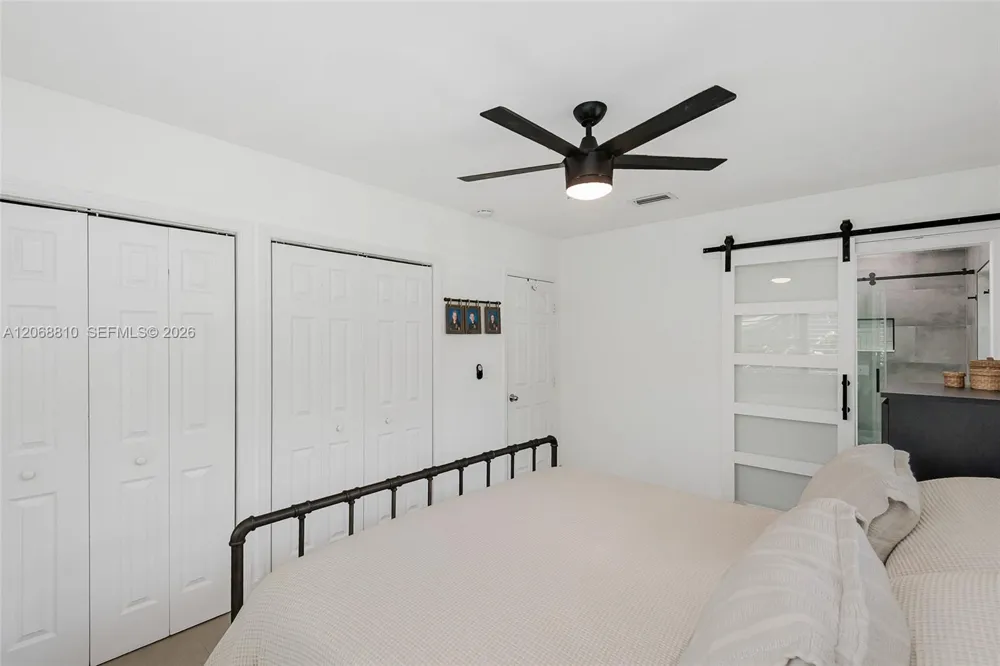 18145 SW 95th Ct Palmetto Bay, FL 33157