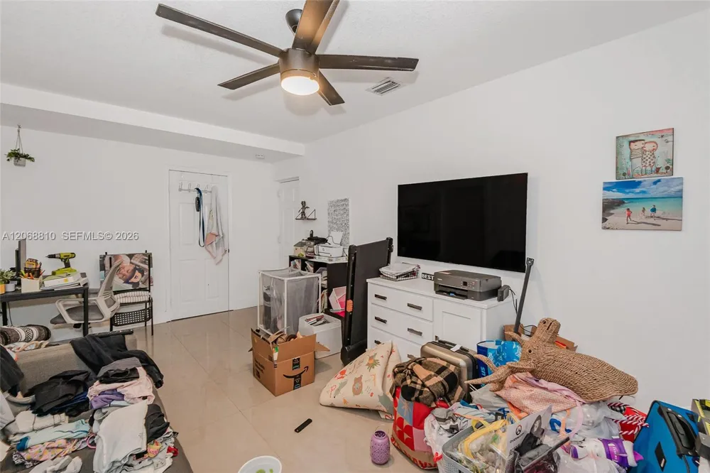 18145 SW 95th Ct Palmetto Bay, FL 33157
