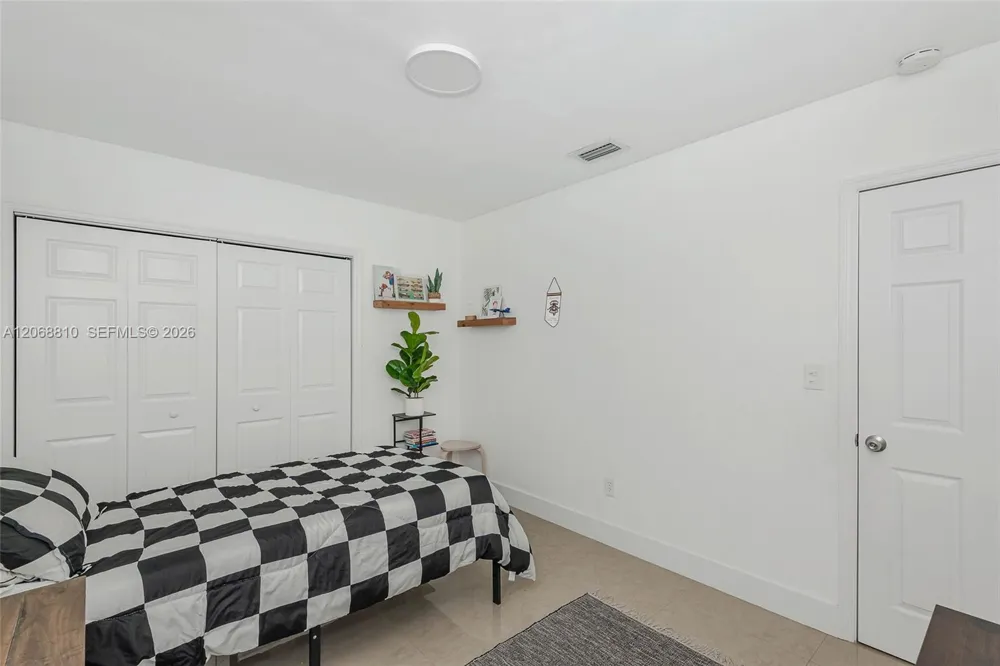 18145 SW 95th Ct Palmetto Bay, FL 33157