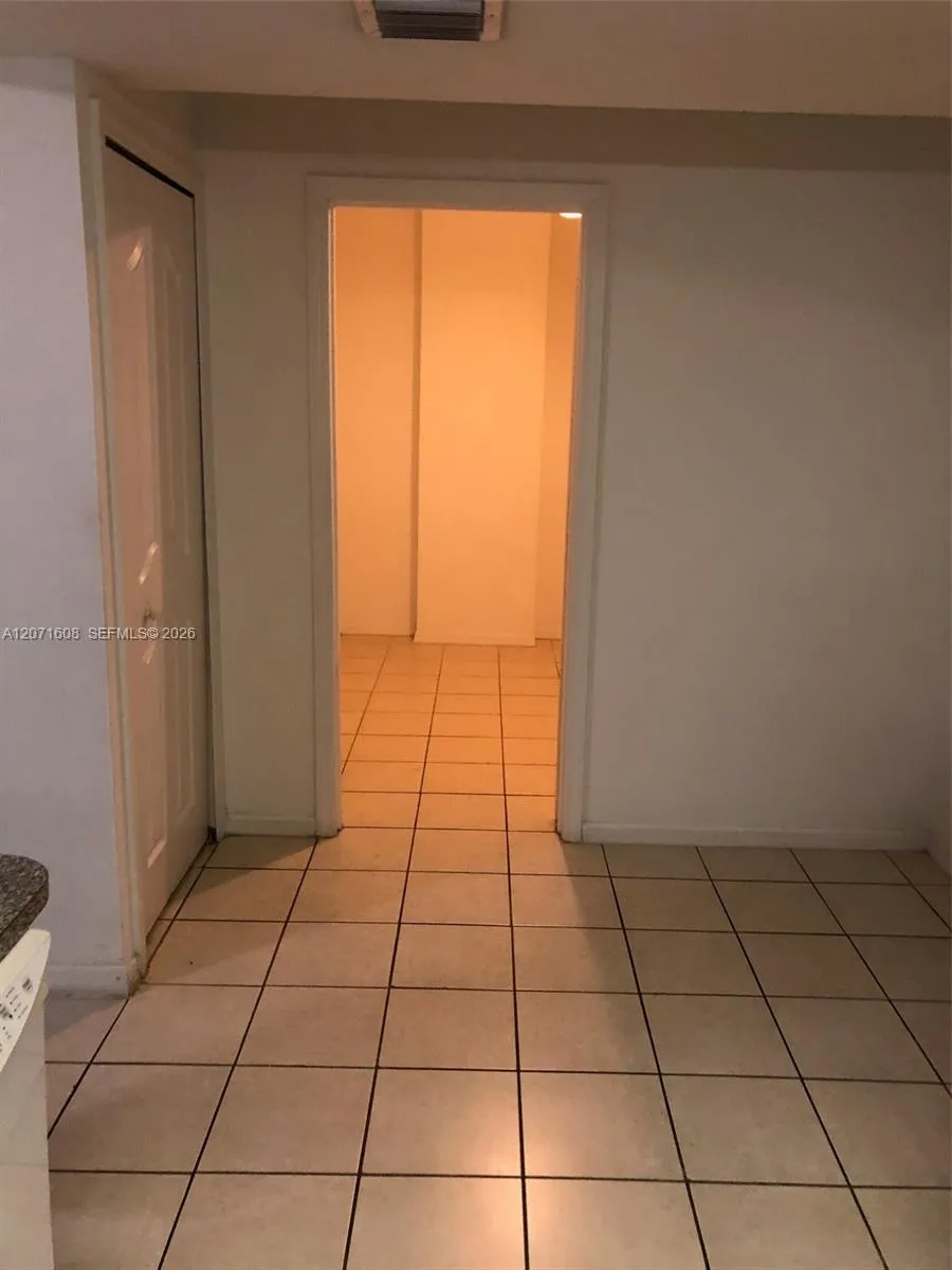 218 NW 12th Ave #802 Miami, FL 33128
