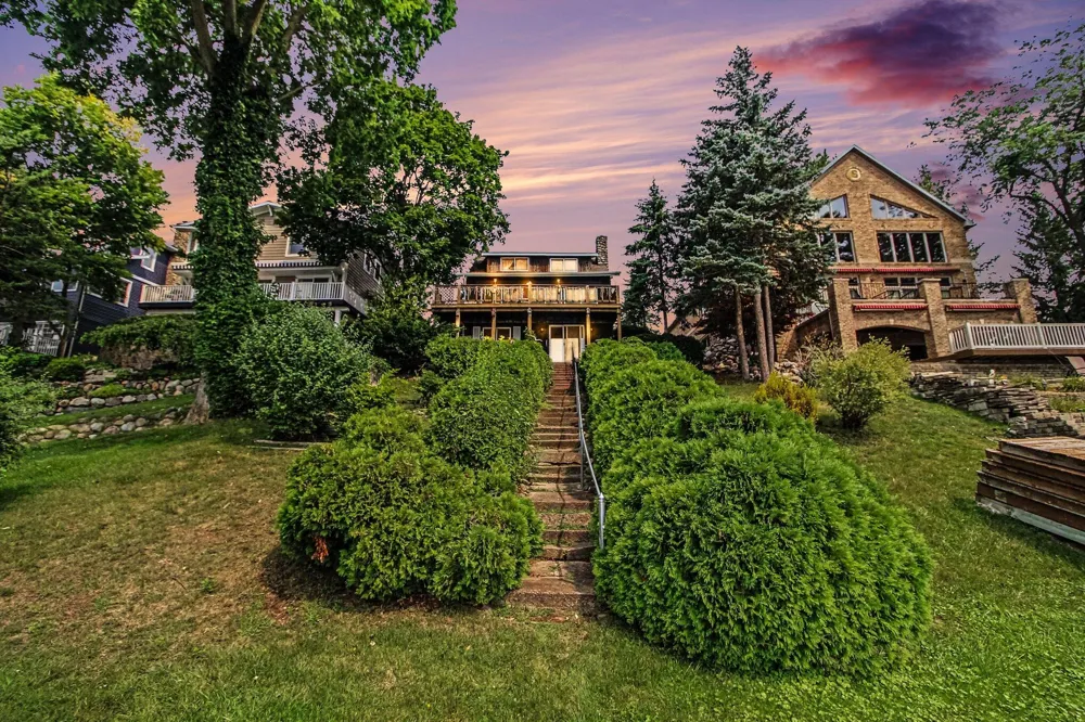 1865 Wamplers Heights Drive Brooklyn, MI 49230